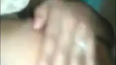 Desi gal has XXX quickie with BF in college toilet in MMS video