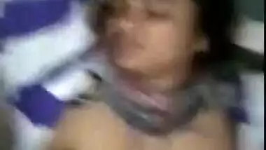 Indian woman is pregnant and this Desi XXX position is good for her