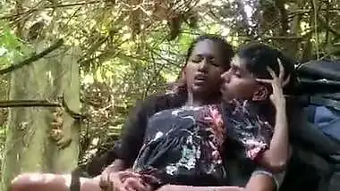 Sl Most Wanted Viral Public Lovely Couples Outdoor Sex Recorded Part 2