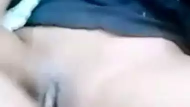 Hijab girl shows pussy and ass on viral live video call