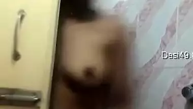 Indian girl wants everybody to watch the video where she takes a shower