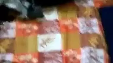 Young man tries to catch Indian sex woman in the nude to film a XXX movie