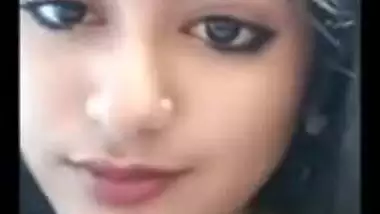 Gorgeous cam girl striptease nude show for client