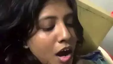 Moaning GF video call to boyfriend to show fingering