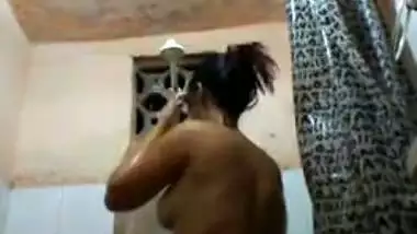 Rajasthani bathing video clip