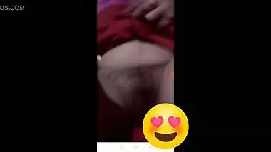 Desi Mom pussy show forÂ her sonâ€™s friend video