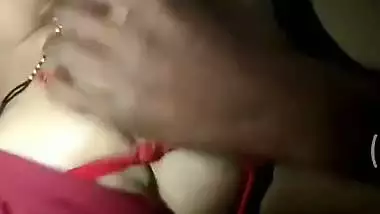 Masseuse chews the juicy boobs of Bhabhi in Desi porn