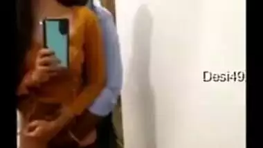 Bihar cheating aunty with lover taking nude selfies for hubby! Desi MMS