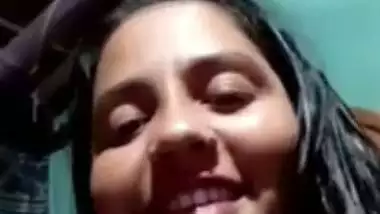 Chubby village aunty shows nude figure on video call