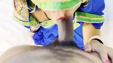 Rajasthani lady gives a desi blowjob in a hotel room