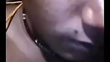 Desi mom covers tits with sari and teases viewers with the naked part