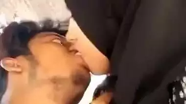Hijab Bengali boob sucking by lover in outdoor sex