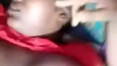 Guy knows Desi wife loves doing amateur MMS porn for her XXX viewers