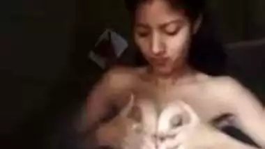 18-year-old unsatisfied wife strips and shoots her desi MMS