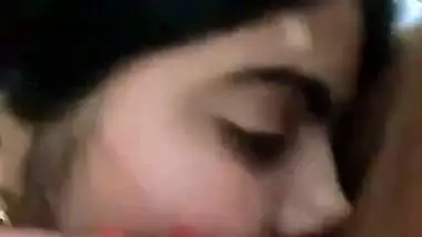 Wife gives an Indian blowjob on her suhagrat night