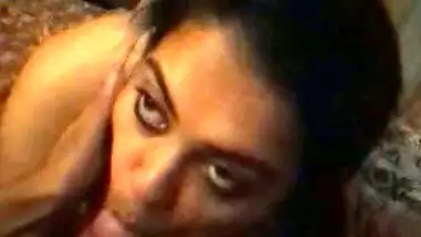Gorgeous Madhya Pradesh girl sucking big dick