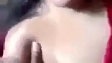A quick desi blowjob of Bihari Bhabhi to her lover