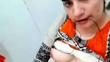 Beautiful Paki Office Girl Getting Horny on Night Sift So She Started Enjoying wid BF Part 3