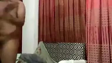 Chubby Bangladeshi girl sex with her boyfriend in a hotel room