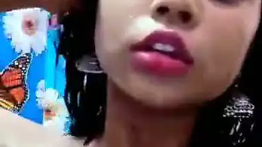Bangla model Sameera bathing clip