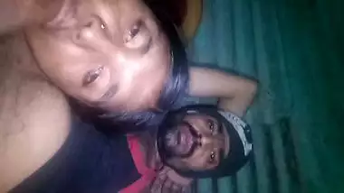 Local desi lady sucking sex rod of BF