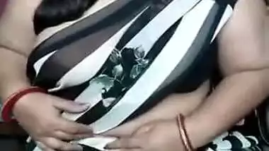 Horny Indian bbw mom