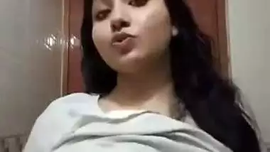 Tanker bhabhi video making of her going topless