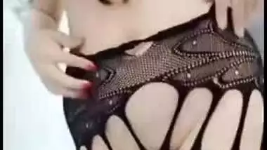 Gorgeous Desi whore in body-stocking shakes XXX booty for the camera