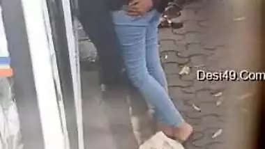 Voyeur hopes to film a porn video of a guy fucking the Desi Jezebel