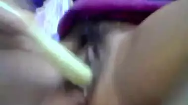 Indian girl makes her XXX pussy public and masturbates it with sex veggie