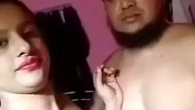 A maulana records a Bangla xxx video with a young girl