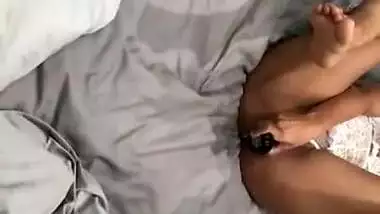 Pakistani Wife Masturbating To A Hard Orgasm